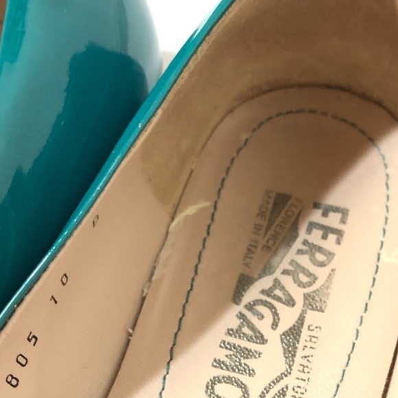 FERRAGAMO Salvatore MARINA PATENT BALLET VERNIS - Picture 2 of 10